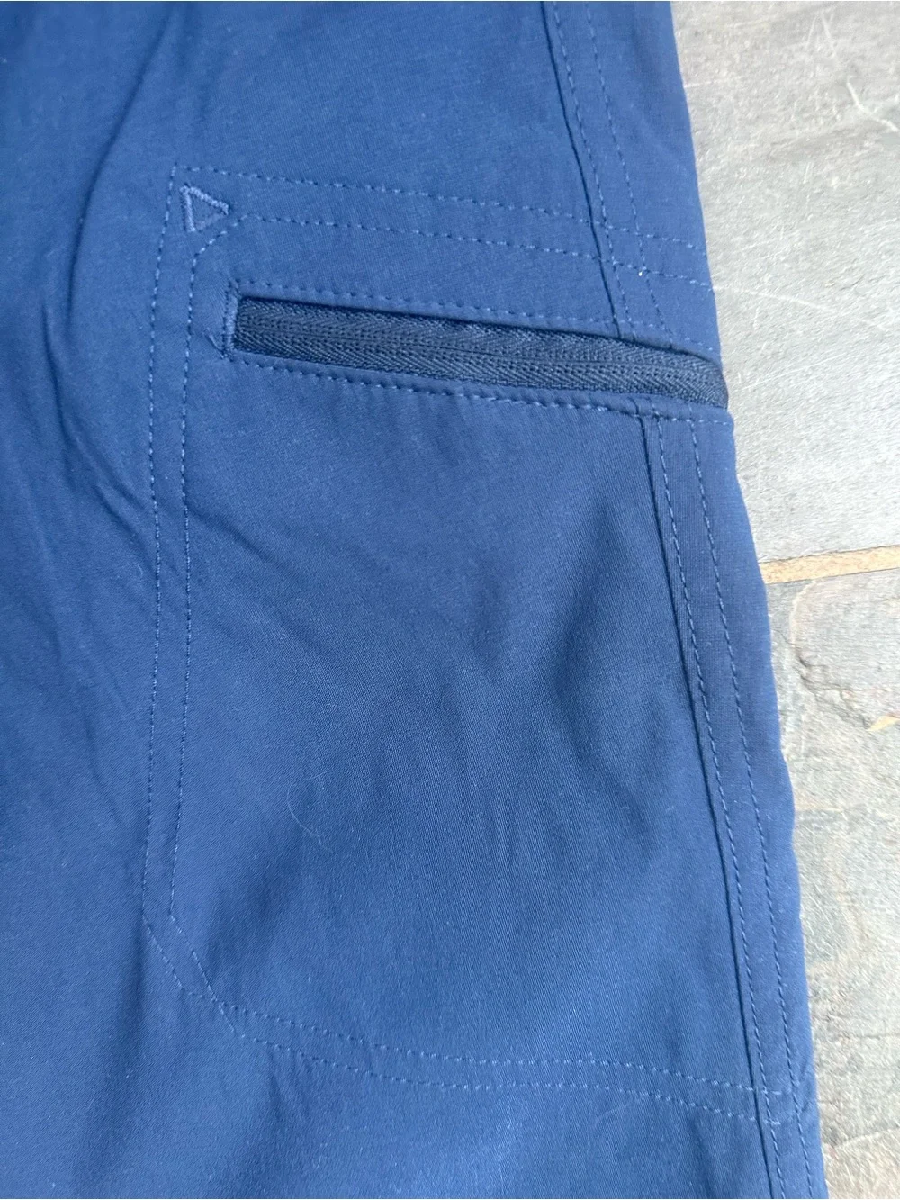 Eddie Bauer Navy Blue Cropped Utility Pants- 8 - Picture 2 of 7